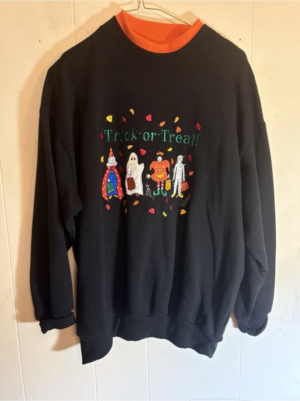 Basic Editions Vintage Halloween embroidered trick or treat sweatshirt black